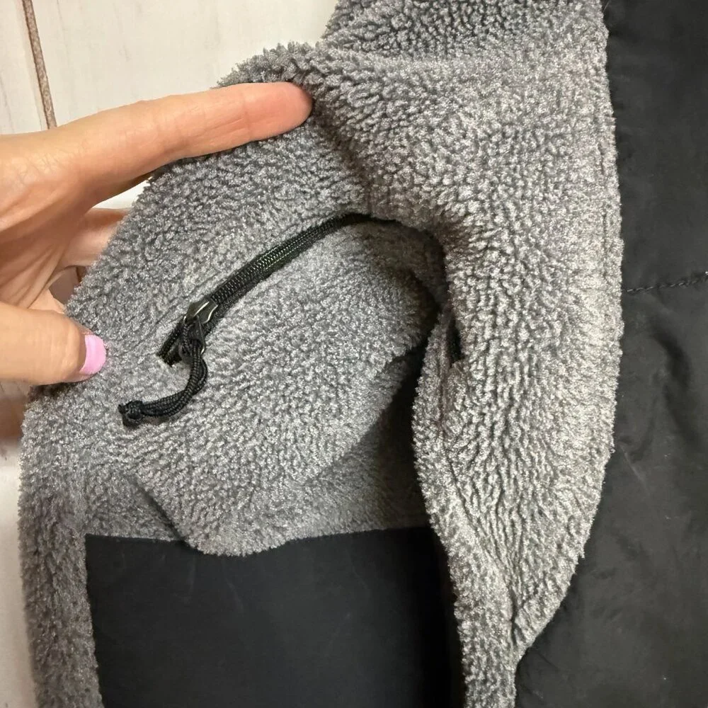 The North Face classic tnf